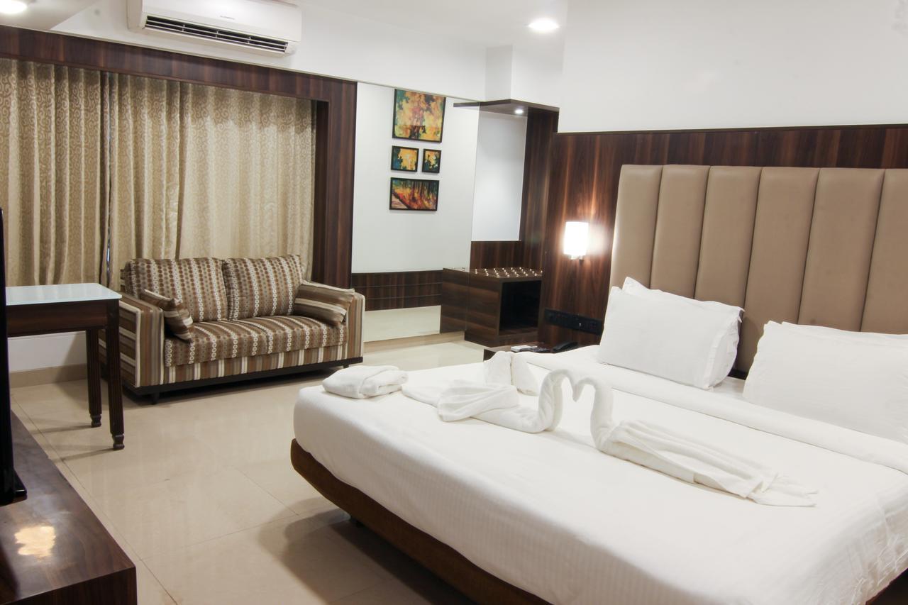Golden Chariot The Boutique Hotel Мумбаї Екстер'єр фото