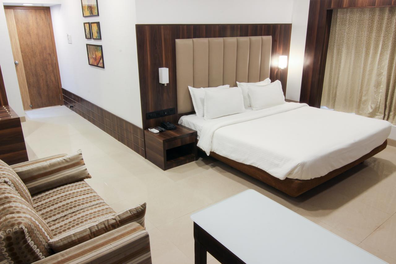 Golden Chariot The Boutique Hotel Мумбаї Екстер'єр фото