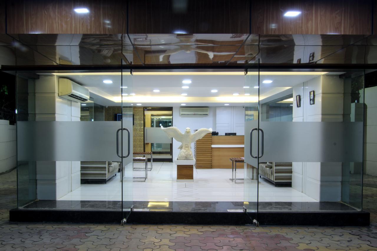 Golden Chariot The Boutique Hotel Мумбаї Екстер'єр фото