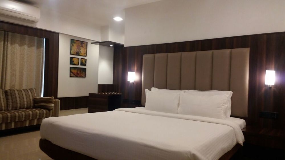 Golden Chariot The Boutique Hotel Мумбаї Екстер'єр фото