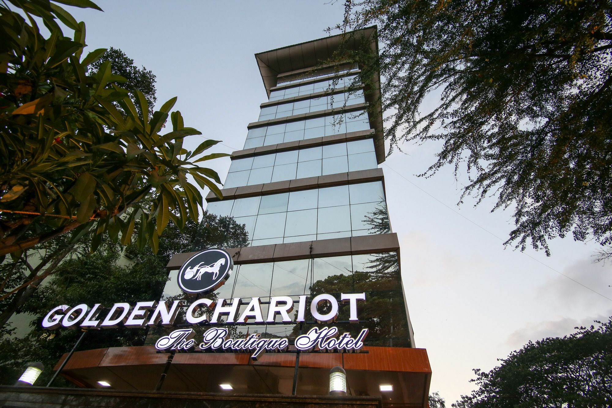 Golden Chariot The Boutique Hotel Мумбаї Екстер'єр фото