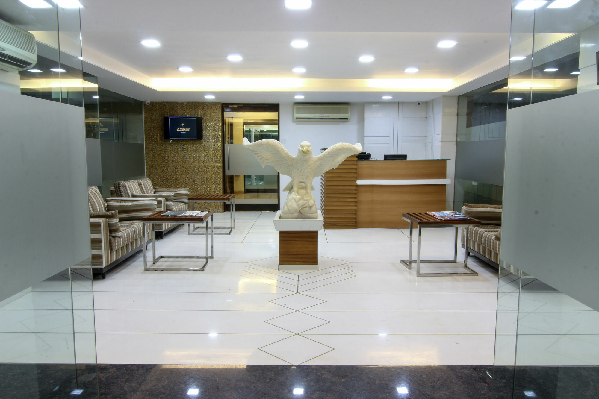 Golden Chariot The Boutique Hotel Мумбаї Екстер'єр фото